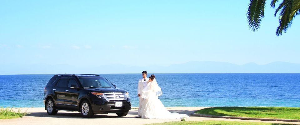 海での結婚式写真