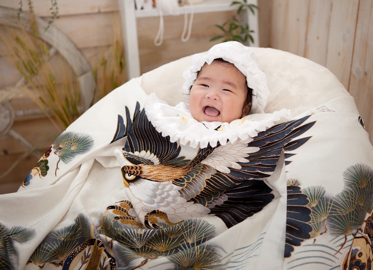 赤ちゃんのお宮参り画像