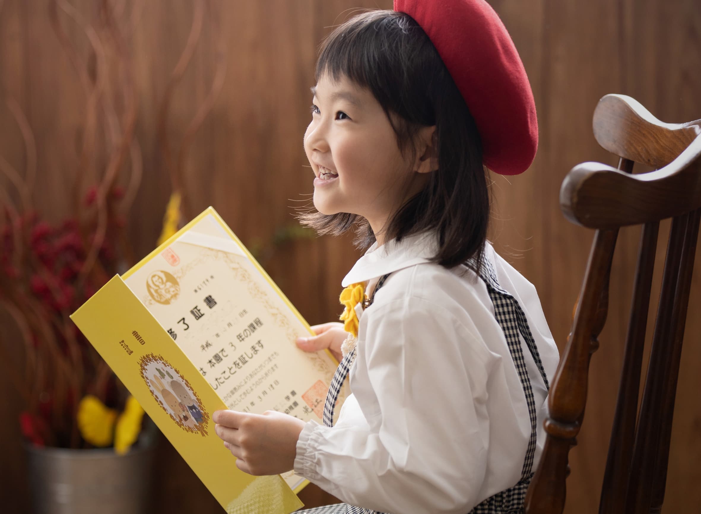 卒園の女の子の画像
